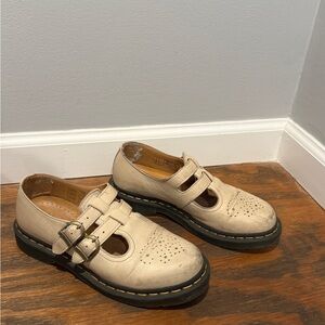 Dr. Martens Mary Jane Shoes (8065)